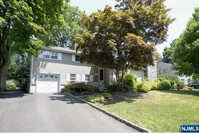 38 Griswold Place, Glen Rock, NJ 07452 - Photo 17