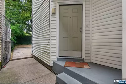 192 Dwight Street, Jersey City, NJ 07305 - Photo 21