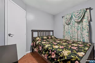 192 Dwight St, Jersey City, NJ 07305 - Photo 19