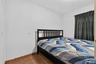192 Dwight St, Jersey City, NJ 07305 - Photo 17