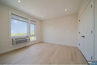 401 E Central Boulevard 2A #2A, Palisades Park, NJ 07650 - Photo 13
