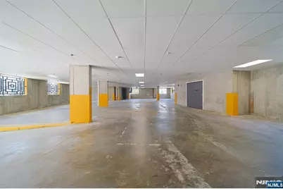 401 E Central Boulevard 2E #2E, Palisades Park, NJ 07650 - Photo 11