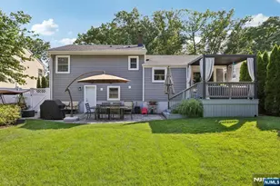 135 Locust Dr, Maywood, NJ 07607 - Photo 39