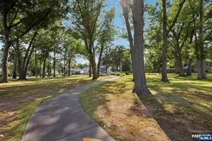 135 Locust Dr, Maywood, NJ 07607 - Photo 41