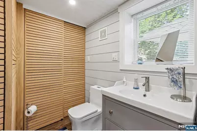 135 Locust Drive, Maywood, NJ 07607 - Photo 33