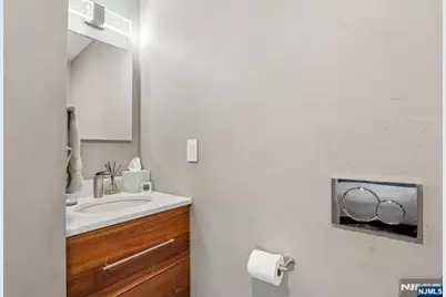 135 Locust Drive, Maywood, NJ 07607 - Photo 25