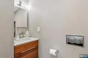 135 Locust Dr, Maywood, NJ 07607 - Photo 25