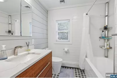 135 Locust Drive, Maywood, NJ 07607 - Photo 19