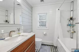 135 Locust Dr, Maywood, NJ 07607 - Photo 19