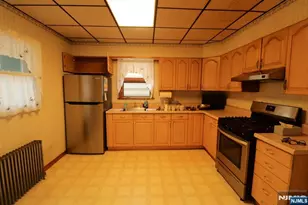 15 Darcy St, Newark, NJ 07105 - Photo 3