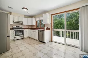 1221 15th St, Fort Lee, NJ 07024 - Photo 3