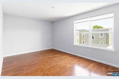 295 N 10th Street, Newark, NJ 07107 - Photo 17