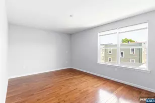 295 N 10th St, Newark, NJ 07107 - Photo 17