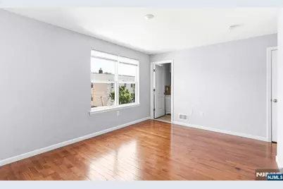 295 N 10th Street, Newark, NJ 07107 - Photo 19