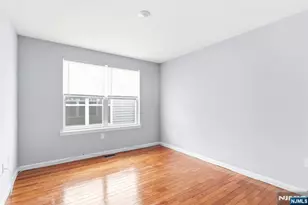295 N 10th St, Newark, NJ 07107 - Photo 15