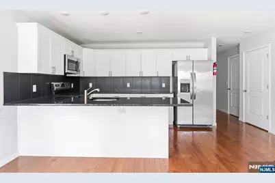 295 N 10th Street, Newark, NJ 07107 - Photo 7