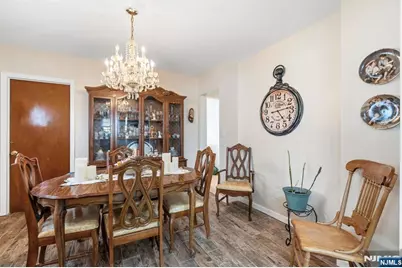 92 Phillips Avenue, South Hackensack Township, NJ 07606 - Photo 23