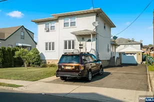 92 Phillips Ave, South Hackensack Township, NJ 07606 - Photo 3