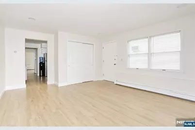 40 Avenue C 1 #1, Lodi, NJ 07644 - Photo 5