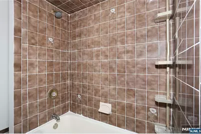 40 Avenue C 1 #1, Lodi, NJ 07644 - Photo 13