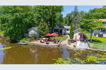 47 Lakeview Terrace, Oakland, NJ 07436 - Photo 21