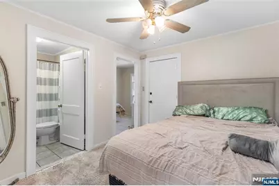 47 Lakeview Terrace, Oakland, NJ 07436 - Photo 13