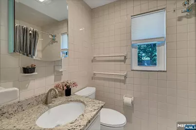 32-15 Southern Drive, Fair Lawn, NJ 07410 - Photo 11