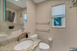 32-15 Southern Dr, Fair Lawn, NJ 07410 - Photo 11