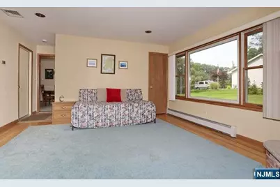 91 Rose Avenue, Woodcliff Lake, NJ 07677 - Photo 15