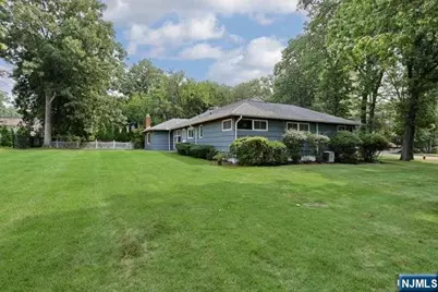 91 Rose Avenue, Woodcliff Lake, NJ 07677 - Photo 19