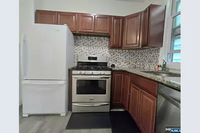 24 Harrison Place, Clifton, NJ 07011 - Photo 5