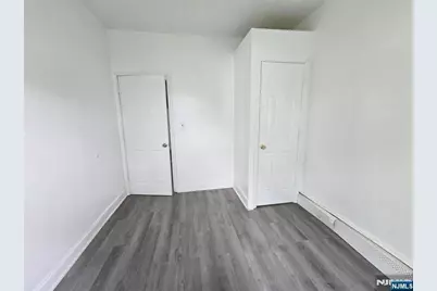 24 Harrison Place, Clifton, NJ 07011 - Photo 9