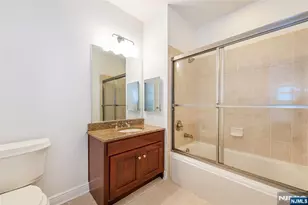 7400 River Road 302, North Bergen, NJ 07047 - Photo 15