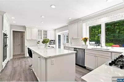 700 Oak Lane, Franklin Lakes, NJ 07417 - Photo 11