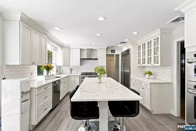 700 Oak Lane, Franklin Lakes, NJ 07417 - Photo 19