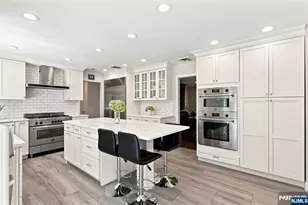 700 Oak Ln, Franklin Lakes, NJ 07417 - Photo 7