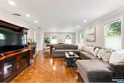 700 Oak Lane, Franklin Lakes, NJ 07417 - Photo 17