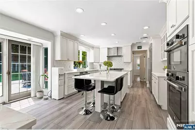 700 Oak Lane, Franklin Lakes, NJ 07417 - Photo 17