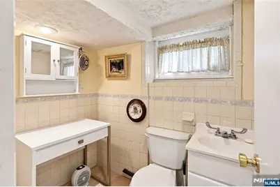 404 Palmer Avenue, Maywood, NJ 07607 - Photo 23
