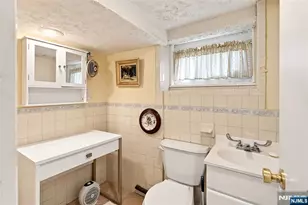 404 Palmer Ave, Maywood, NJ 07607 - Photo 23