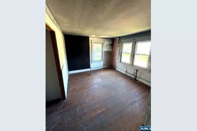 134 Sherman Avenue, Teaneck Township, NJ 07666 - Photo 7