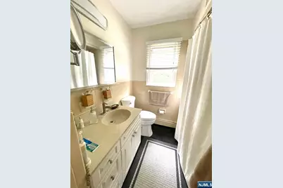 50 Chobot Lane 1 #1, Elmwood Park, NJ 07407 - Photo 9