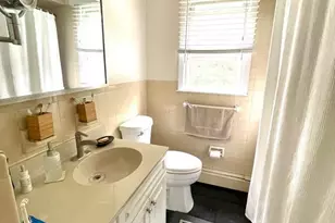 50 Chobot Ln 1, Elmwood Park, NJ 07407 - Photo 9
