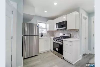 351 Railroad Avenue 2 #2, Hackensack, NJ 07601 - Photo 11