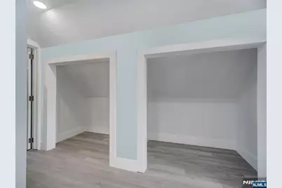 351 Railroad Avenue 2 #2, Hackensack, NJ 07601 - Photo 17