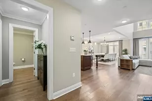 208 Shearwater Ct 15, Jersey City, NJ 07305 - Photo 15