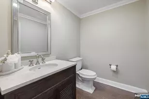 208 Shearwater Ct 15, Jersey City, NJ 07305 - Photo 35