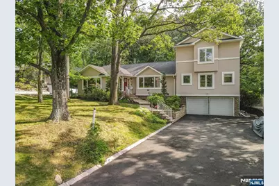 240 E Clinton Avenue, Tenafly, NJ 07670 - Photo 45