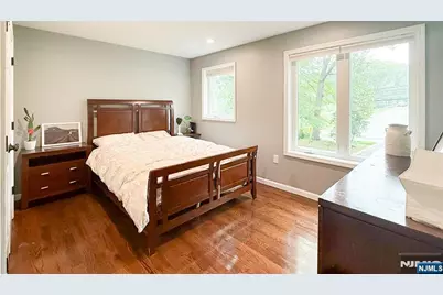 240 E Clinton Avenue, Tenafly, NJ 07670 - Photo 37