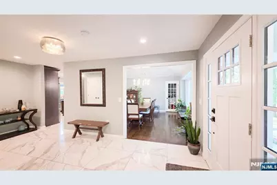 240 E Clinton Avenue, Tenafly, NJ 07670 - Photo 9